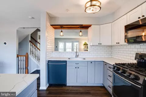 Kitchen - 16 Sandview Ct, Baltimore, MD 21209 photo 6 of 6
