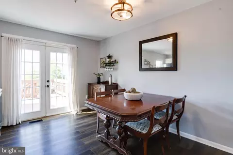 Dining - 16 Sandview Ct, Baltimore, MD 21209 photo 2 of 3
