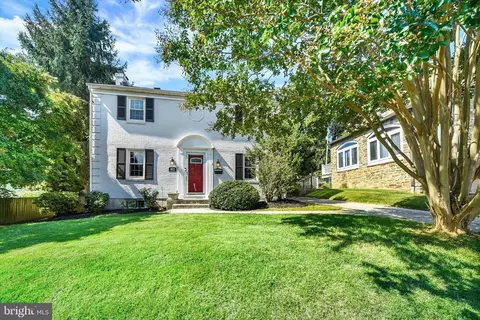 Exterior - 402 Dixie Dr, Towson, MD 21204 photo 1 of 6