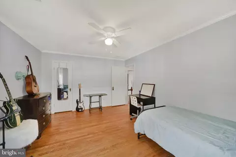 Bedroom - 402 Dixie Dr, Towson, MD 21204 photo 6 of 6