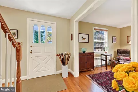 Entry Way - 634 Overbrook Rd, Baltimore, MD 21212 photo 2 of 2