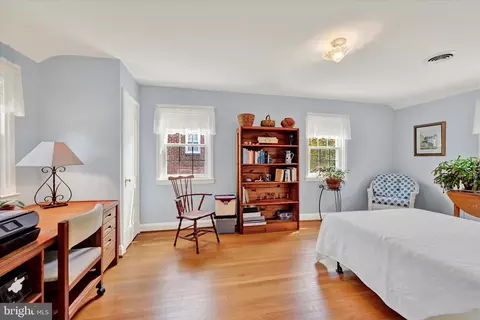 Bedroom - 634 Overbrook Rd, Baltimore, MD 21212 photo 1 of 4