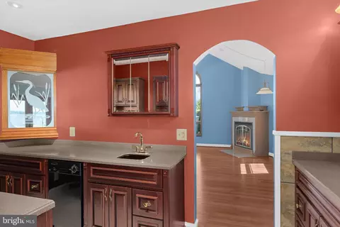 Entry Way - 7521 Chesapeake Ave, Edgemere, MD 21219 photo 3 of 6