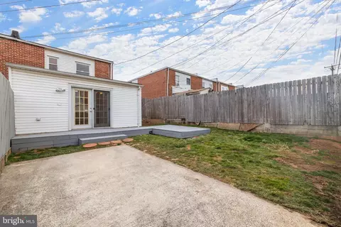 Exterior - 8012 Wynbrook Rd, Baltimore, MD 21224 photo 1 of 2