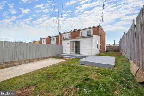 Exterior - 8012 Wynbrook Rd, Baltimore, MD 21224 photo 2 of 2