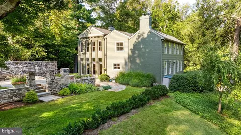 908 Rolandvue Rd, Towson, MD 21204