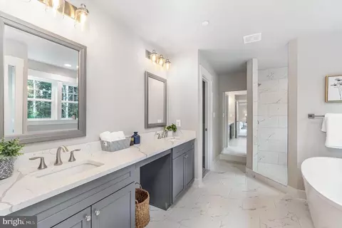 Entry Way - 3104 Paper Mill Rd, Phoenix, MD 21131 photo 10 of 18