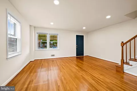 2235 Graythorn Rd, Middle River, MD 21220 photo 5
