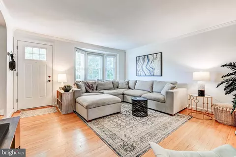 Other - 424 Dumbarton Rd, Baltimore, MD 21212 photo 2 of 9