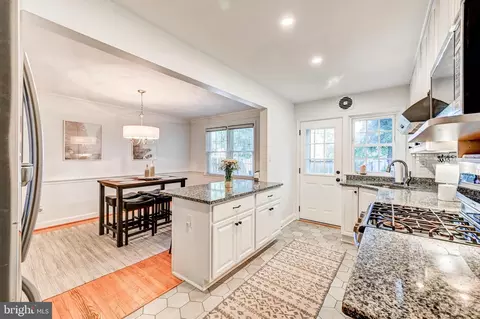 Other - 424 Dumbarton Rd, Baltimore, MD 21212 photo 4 of 9