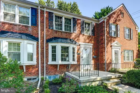 Exterior - 424 Dumbarton Rd, Baltimore, MD 21212 photo 3 of 11