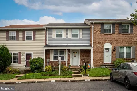 3 Mcgrady Sq, Catonsville, MD 21228