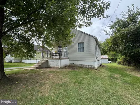 320 Harding Ave, Middle River, MD 21220