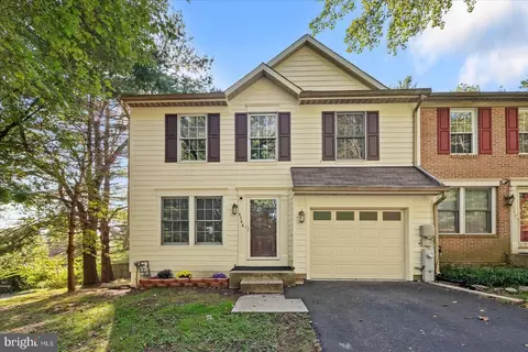 4144 Trentham Dr, Pikesville, MD 21208