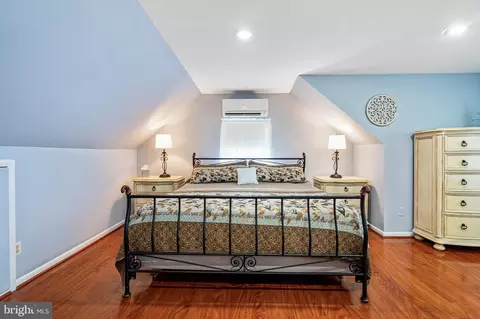 Bedroom - 4208 Soth Ave, Nottingham, MD 21236 photo 4 of 5