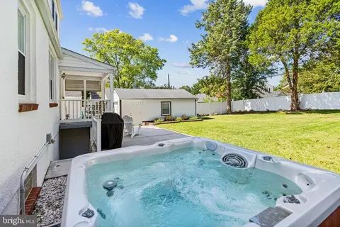 Exterior - 4208 Soth Ave, Nottingham, MD 21236 photo 9 of 11