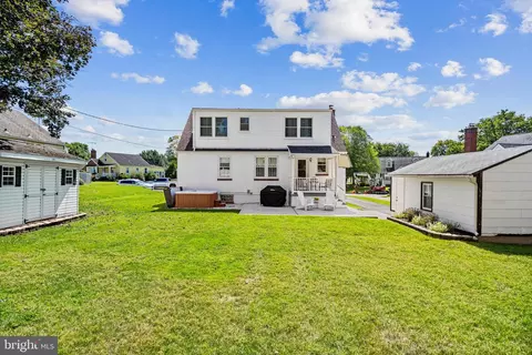 Exterior - 4208 Soth Ave, Nottingham, MD 21236 photo 6 of 11