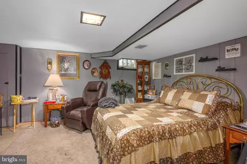 2122 Firethorn Rd, Middle River, MD 21220 photo 9