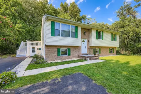 471 Wrights Ln, Essex, MD 21221