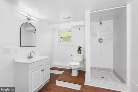 Bath - 710 Anneslie Rd, Baltimore, MD 21212 photo 5 of 5