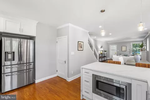 Entry Way - 710 Anneslie Rd, Baltimore, MD 21212 photo 2 of 7