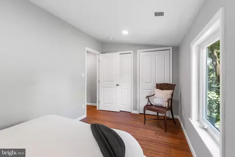 Bedroom - 710 Anneslie Rd, Baltimore, MD 21212 photo 6 of 6