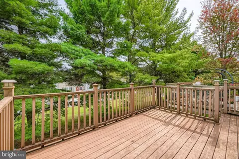 Exterior - 9 Bridgeview Ct, Nottingham, MD 21236 photo 3 of 4