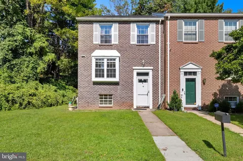 16 Pinecone, Parkville, MD 21234