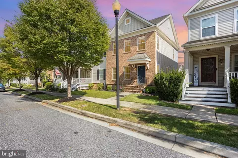 1812 Renaissance Dr, Essex, MD 21221