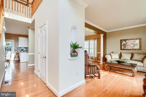 Entry Way - 5636 Allender Rd, White Marsh, MD 21162 photo 2 of 5