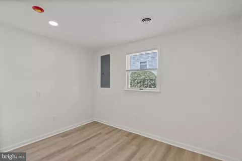2806 Bay Dr, Sparrows Point, MD 21219 photo 18