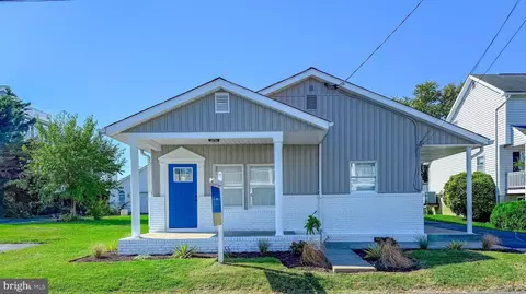 2806 Bay Dr, Sparrows Point, MD 21219 photo 2