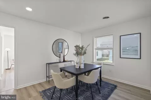 2806 Bay Dr, Sparrows Point, MD 21219 photo 11