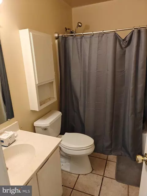 Bath - 4 Bright Star Ct, Baltimore, MD 21206 photo 1 of 1