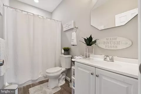 Bath - 7520 Avondale Ave, Baltimore, MD 21224 photo 1 of 1