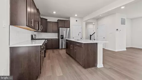 10002 Campbell Blvd, Middle River, MD 21220 photo 12