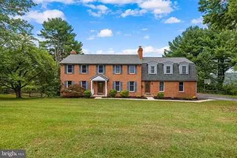 6 Hunt Valley View Ter, Phoenix, MD 21131