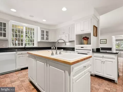 Kitchen - 5708 Emory Rd, Upperco, MD 21155 photo 5 of 5