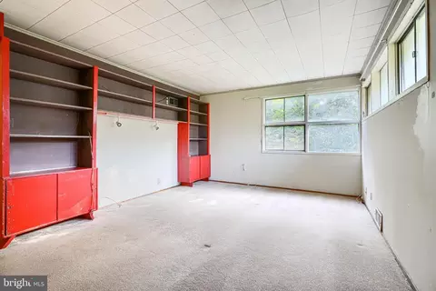 6015 Lakeview Rd, Baltimore, MD 21210 photo 25