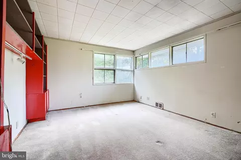 6015 Lakeview Rd, Baltimore, MD 21210 photo 24