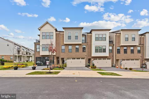 244 Hickory Hollow Ct, Cockeysville, MD 21030