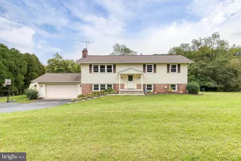 1213 Brook Hollow Rd, Towson, MD 21286