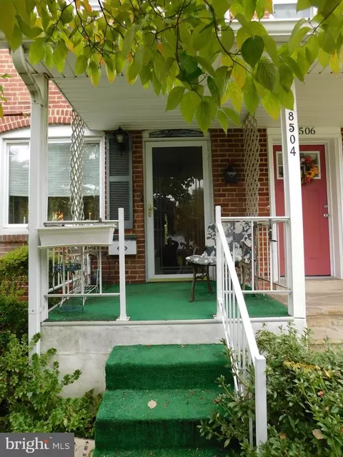 8504 Oakleigh Rd, Parkville, MD 21234