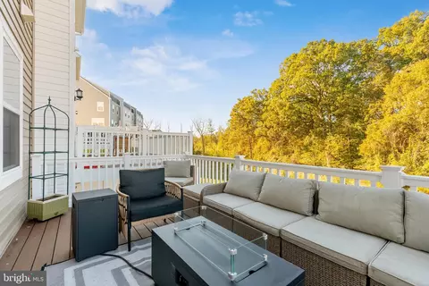 Exterior - 2218 Partin Rd, Baltimore, MD 21244 photo 5 of 11