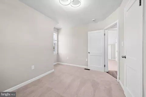 1007 Saint Charles Ave, Baltimore, MD 21229 photo 25