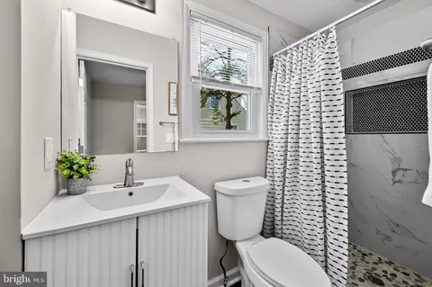 1007 Saint Charles Ave, Baltimore, MD 21229 photo 22