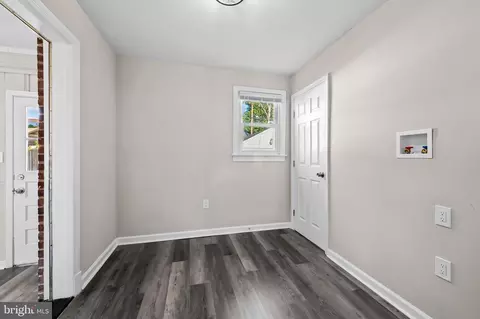 1007 Saint Charles Ave, Baltimore, MD 21229 photo 21