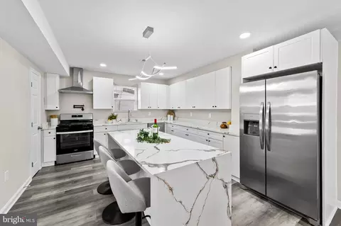 1007 Saint Charles Ave, Baltimore, MD 21229 photo 13