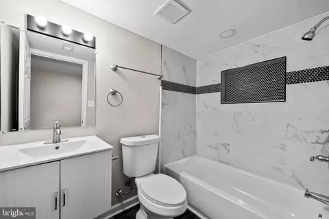 1007 Saint Charles Ave, Baltimore, MD 21229 photo 35