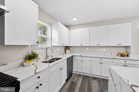 1007 Saint Charles Ave, Baltimore, MD 21229 photo 18